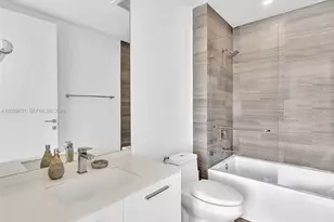 1300 E Brickell Bay Dr, Miami, FL 33131 - Photo 21