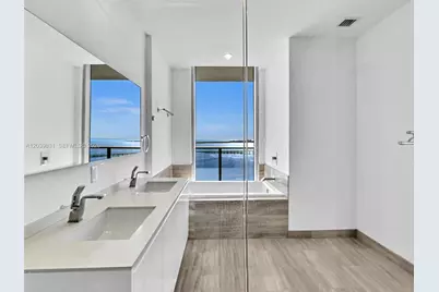 1300 E Brickell Bay Dr #4202, Miami, FL 33131 - Photo 17