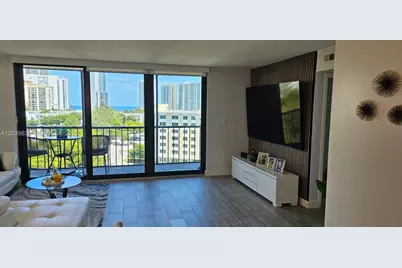 17600 N Bay Rd #N906, Sunny Isles Beach, FL 33160 - Photo 3
