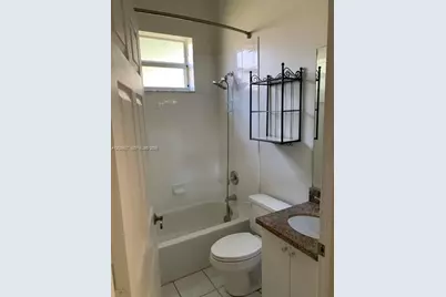 440 SE 23rd Ln, Homestead, FL 33033 - Photo 11