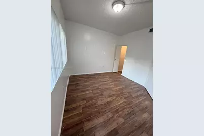 2550 SW 18th Ter #1807, Fort Lauderdale, FL 33315 - Photo 13