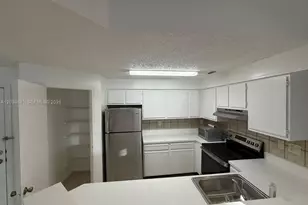 2550 SW 18th Terrace, Fort Lauderdale, FL 33315 - Photo 3