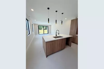 1860 NW 48th St, Miami, FL 33142 - Photo 43