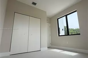 1860 NW 48th St, Miami, FL 33142 - Photo 35