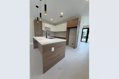 1860 NW 48th St, Miami, FL 33142 - Photo 37