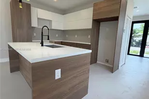 1860 NW 48th St, Miami, FL 33142 - Photo 37