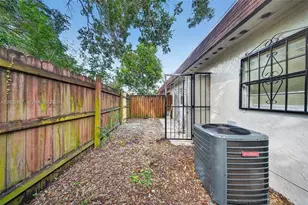 3856 NW 207 St Rd, Miami Gardens, FL 33055 - Photo 23