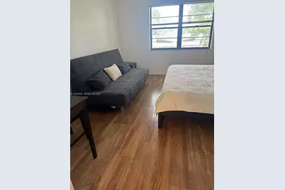2 Briarwood Cir #212, Hollywood, FL 33024 - Photo 9