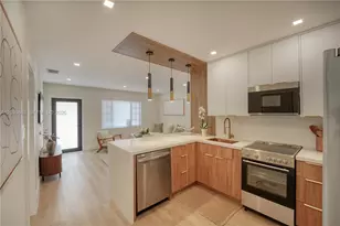 654 NW 45th St, Oakland Park, FL 33309 - Photo 13
