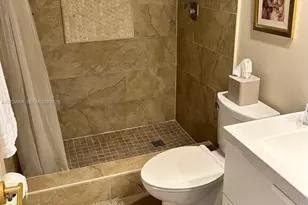 3520 Oaks Way, Pompano Beach, FL 33069 - Photo 17