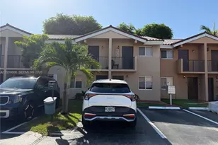 541 NW 82nd Ct, Miami, FL 33126 - Photo 7