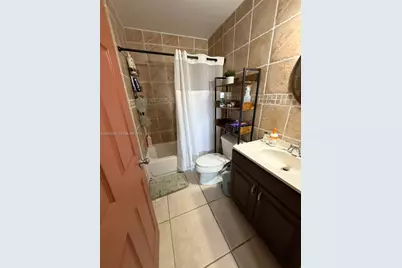 541 NW 82nd Ct #375, Miami, FL 33126 - Photo 31