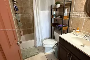 541 NW 82nd Ct, Miami, FL 33126 - Photo 31