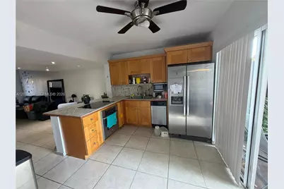 541 NW 82nd Ct #375, Miami, FL 33126 - Photo 17