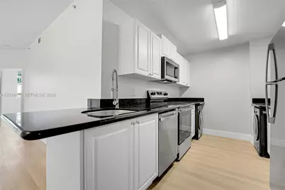 2020 Greenview Shores Blvd #109, Wellington, FL 33414 - Photo 5