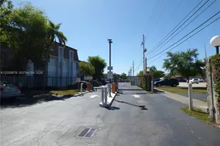 9631 SW 77th Ave, Miami, FL 33156 - Photo 15
