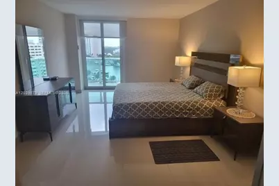 100 Bayview Dr #904, Sunny Isles Beach, FL 33160 - Photo 13