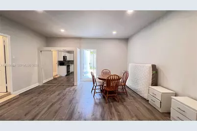 10911 SW 242nd St #B, Homestead, FL 33032 - Photo 9