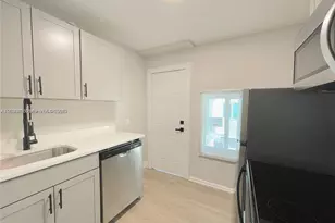 1836 Dewey St, Hollywood, FL 33020 - Photo 9