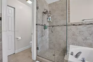 16233 Opal Creek Dr, Weston, FL 33331 - Photo 29