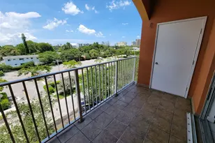 1300 NE 109th St, Miami, FL 33161 - Photo 29