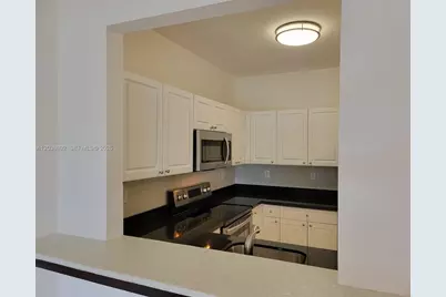 1300 NE 109th St #405, Miami, FL 33161 - Photo 5