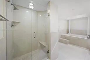 20191 E Country Club Dr, Aventura, FL 33180 - Photo 13