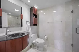 20191 E Country Club Dr, Aventura, FL 33180 - Photo 17
