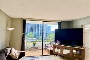 500 Three Islands Boulevard, Hallandale Beach, FL 33009 - Photo 9