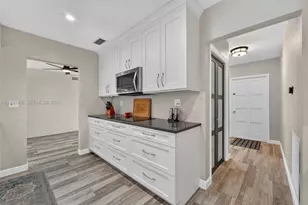 4831 NW 77th Ct, Pompano Beach, FL 33073 - Photo 3