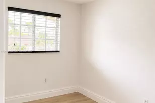 8851 NW 119th St, Hialeah Gardens, FL 33018 - Photo 13