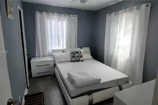 104 NE 5th St, Fort Lauderdale, FL 33301 - Photo 7