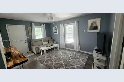 104 NE 5th St, Fort Lauderdale, FL 33301 - Photo 13
