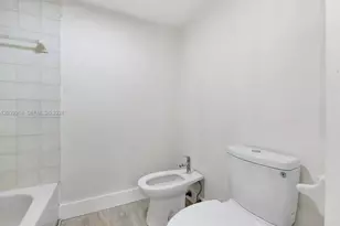 995 SW 84th Ave, Miami, FL 33144 - Photo 11