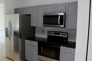 17124 NW 10th St, Pembroke Pines, FL 33028 - Photo 5