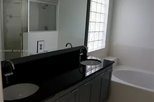 17124 NW 10th St, Pembroke Pines, FL 33028 - Photo 3