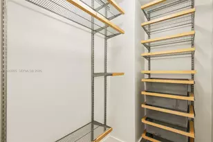600 Grapetree Dr, Key Biscayne, FL 33149 - Photo 27