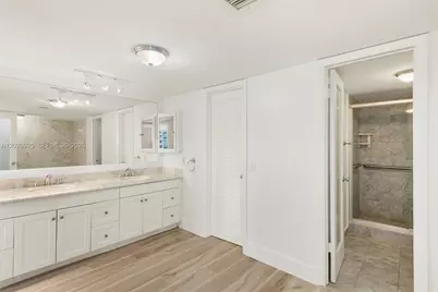600 Grapetree Dr #7ES, Key Biscayne, FL 33149 - Photo 17