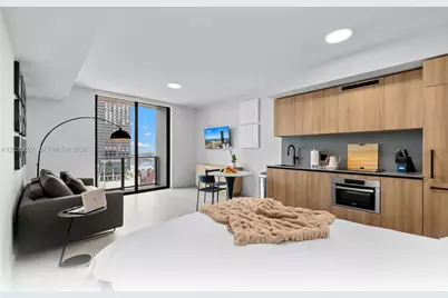 121 NE 5th St #3200, Miami, FL 33132 - Photo 5