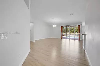 1574 NW 103rd Ter, Coral Springs, FL 33071 - Photo 17
