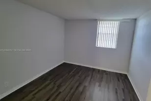 4550 NW 9th St, Miami, FL 33126 - Photo 9