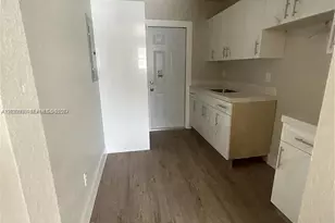 10540 SW 172nd St, Miami, FL 33157 - Photo 3