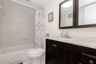 2800 Somerset Dr, Lauderdale Lakes, FL 33311 - Photo 19