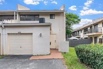 4293 N 76th Ave, Davie, FL 33024 - Photo 3