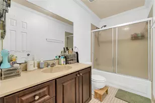 6633 N Parkway Dr, Margate, FL 33068 - Photo 23