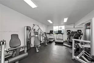 919 Hillcrest Dr, Hollywood, FL 33021 - Photo 23