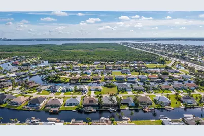 2219 SE 19 Pl, Cape Coral, FL 33990 - Photo 9
