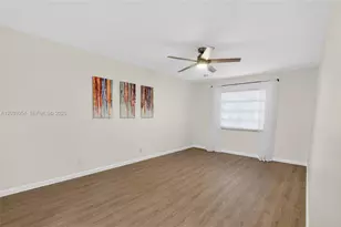10125 S 42nd Ave S, Boynton Beach, FL 33436 - Photo 15
