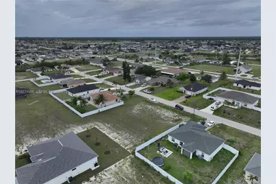 530 NW 23rd Ter, Cape Coral, FL 33993 - Photo 29