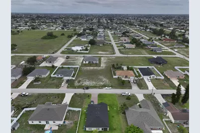 530 NW 23rd Ter, Cape Coral, FL 33993 - Photo 13